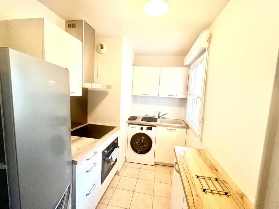 Apartamento Le Sept Avec Parking, Transfert Vaires-sur-Marne Exterior foto
